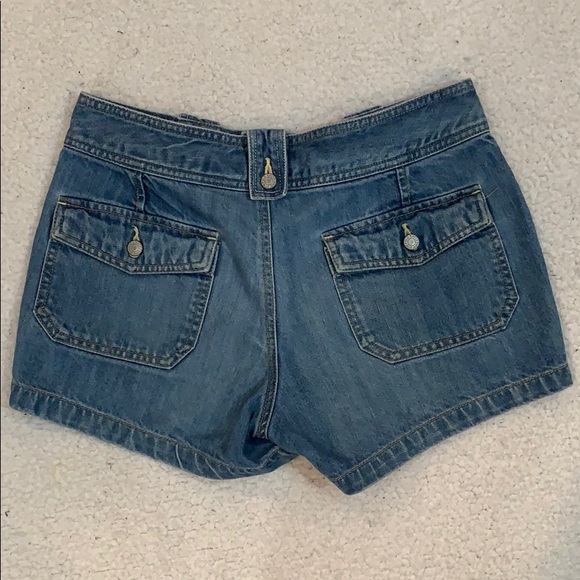 Old Navy Low Rise Double Button Jean Shorts Sz 6